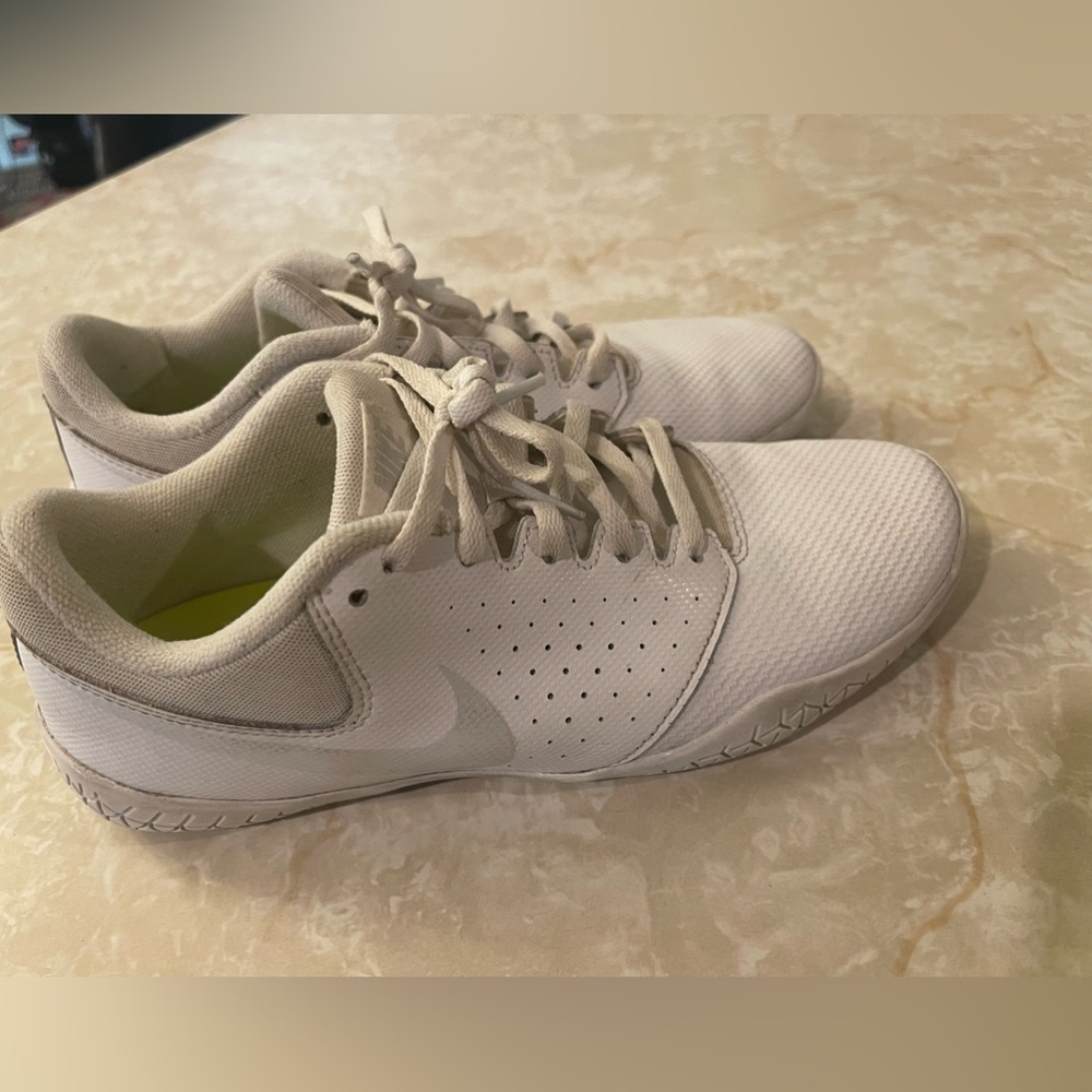Nike Cheer Shoes size 6